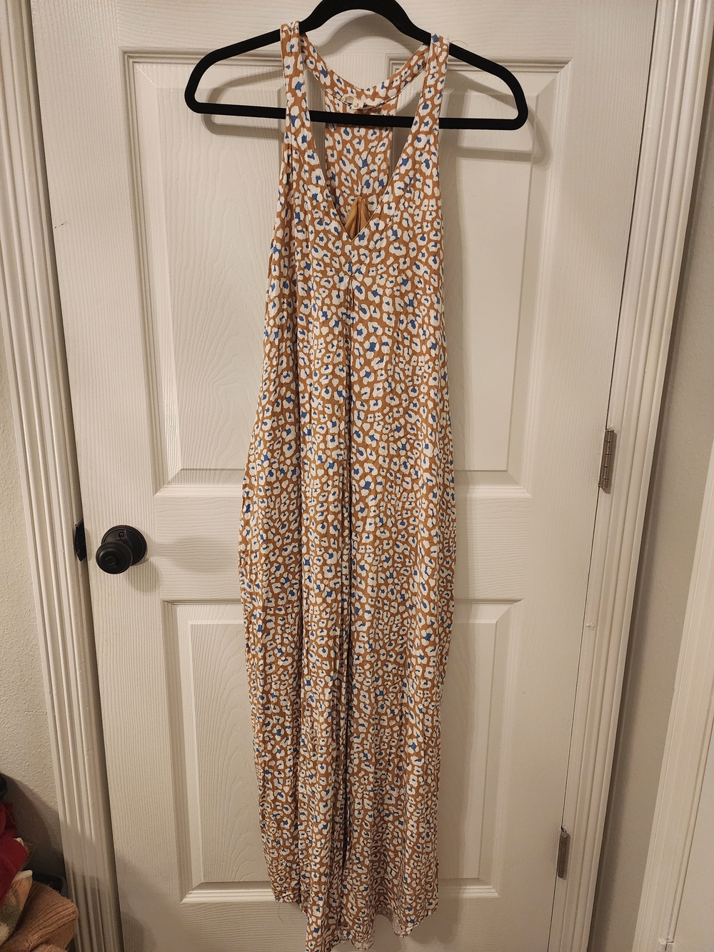 entro Tan Leopard-Print Maxi Dress with Blue and White Leopard Spots